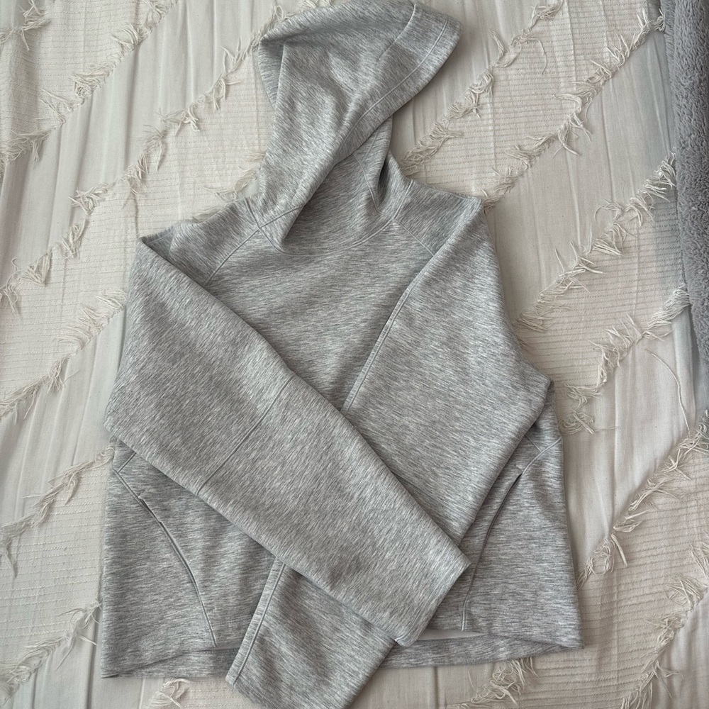 Lululemon Sweatshirt